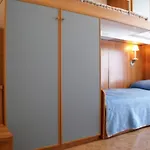 Comfortable Flat In ביביונה